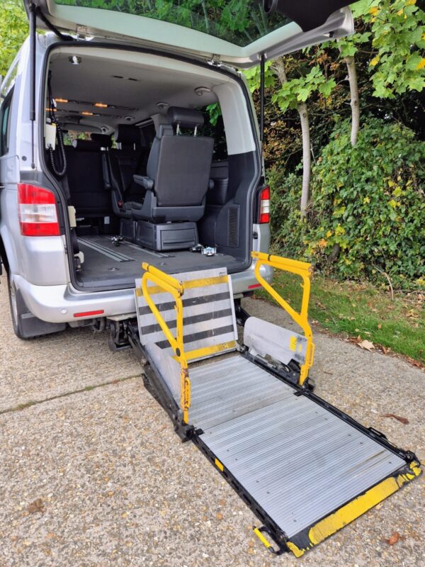 2009 Volkswagen Caravelle WAV Automatic Diesel – 6 Seats Wheelchair Accessible - Image 14