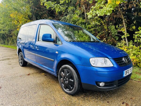2010 Volkswagen Caddy Maxi WAV – Manual Diesel – 5 Seats + Wheelchair - Image 4
