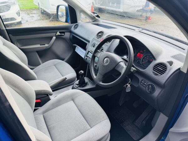 2010 Volkswagen Caddy Maxi WAV – Manual Diesel – 5 Seats + Wheelchair - Image 6
