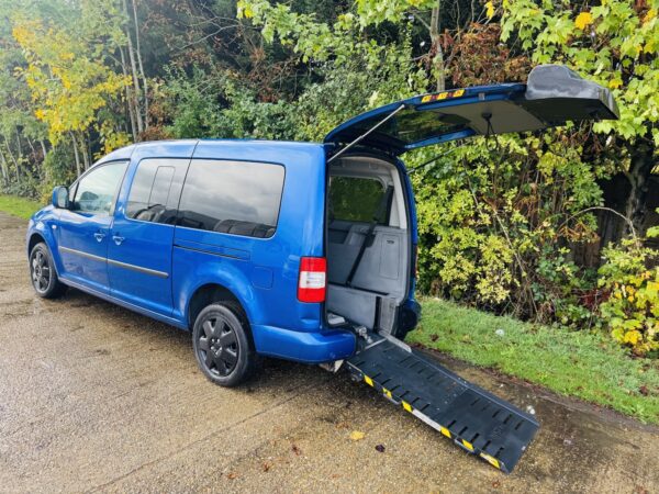 2010 Volkswagen Caddy Maxi WAV – Manual Diesel – 5 Seats + Wheelchair - Image 11